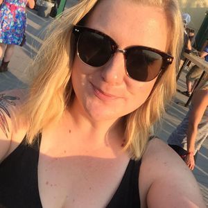 Meet your Posher, Stephanie